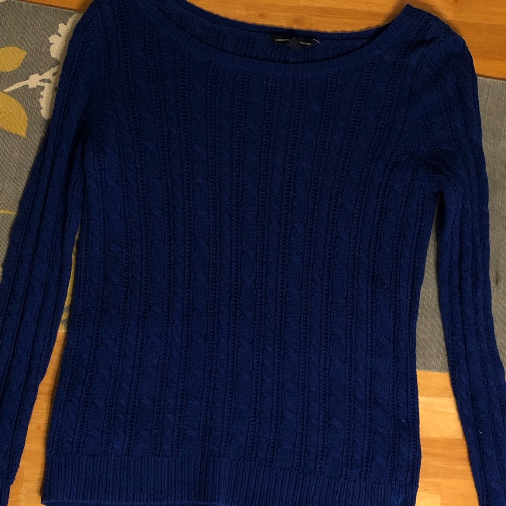 American Eagle sweater